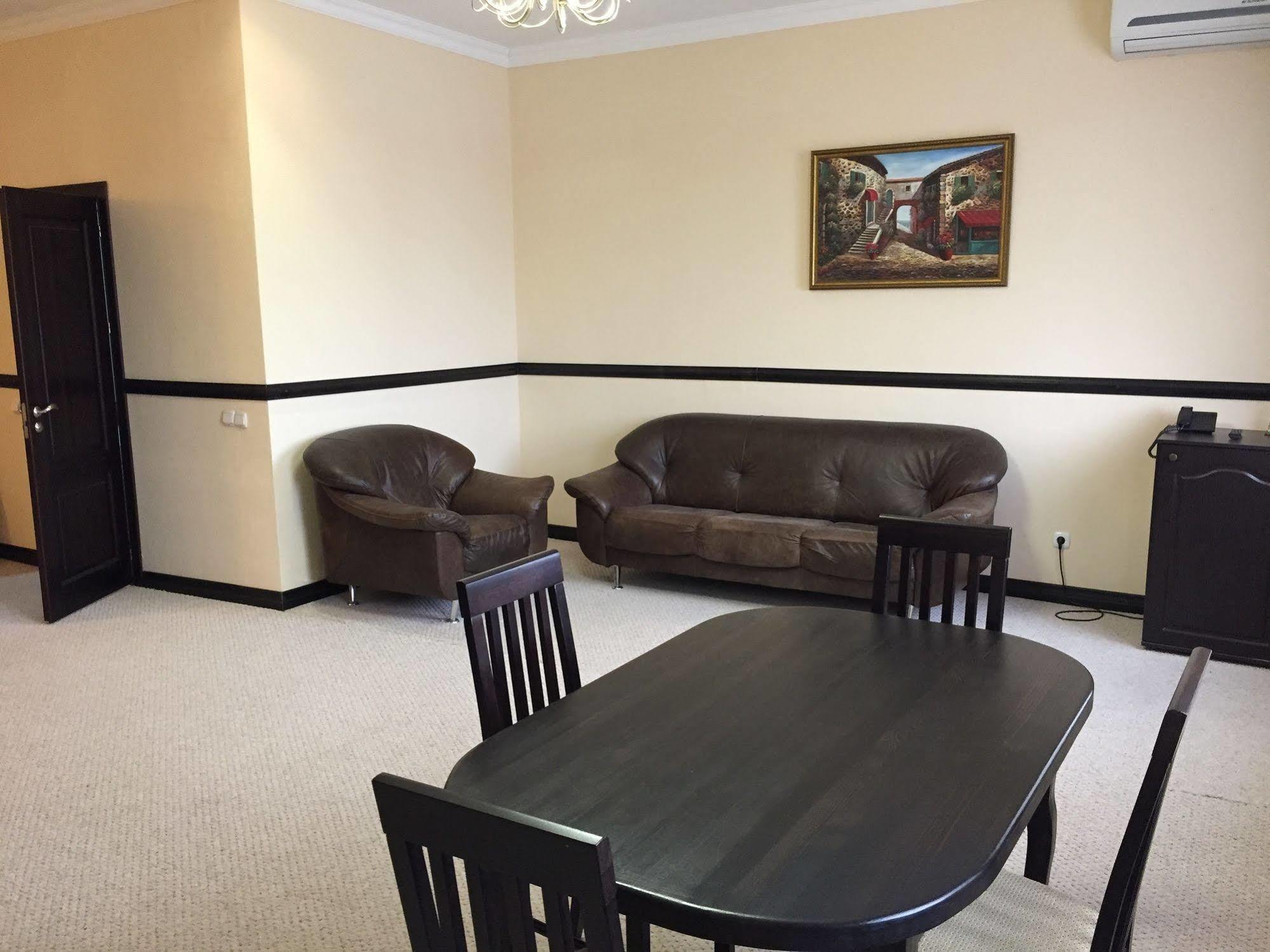 Belon Life Hotel Astana Bagian luar foto
