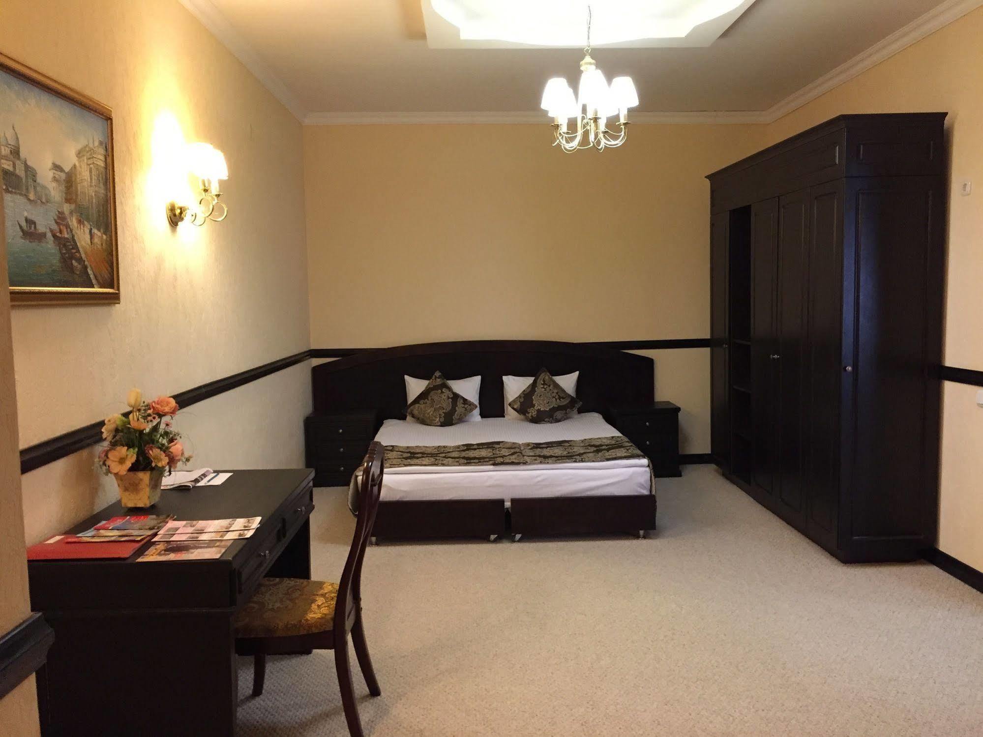 Belon Life Hotel Astana Bagian luar foto