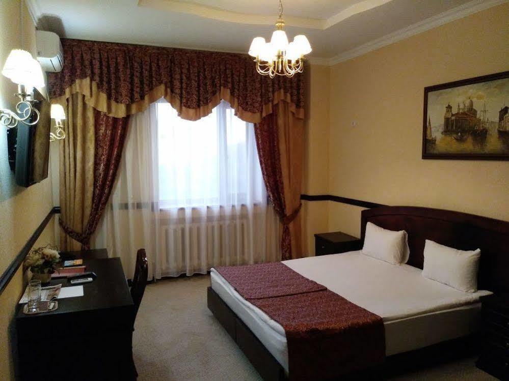 Belon Life Hotel Astana Bagian luar foto